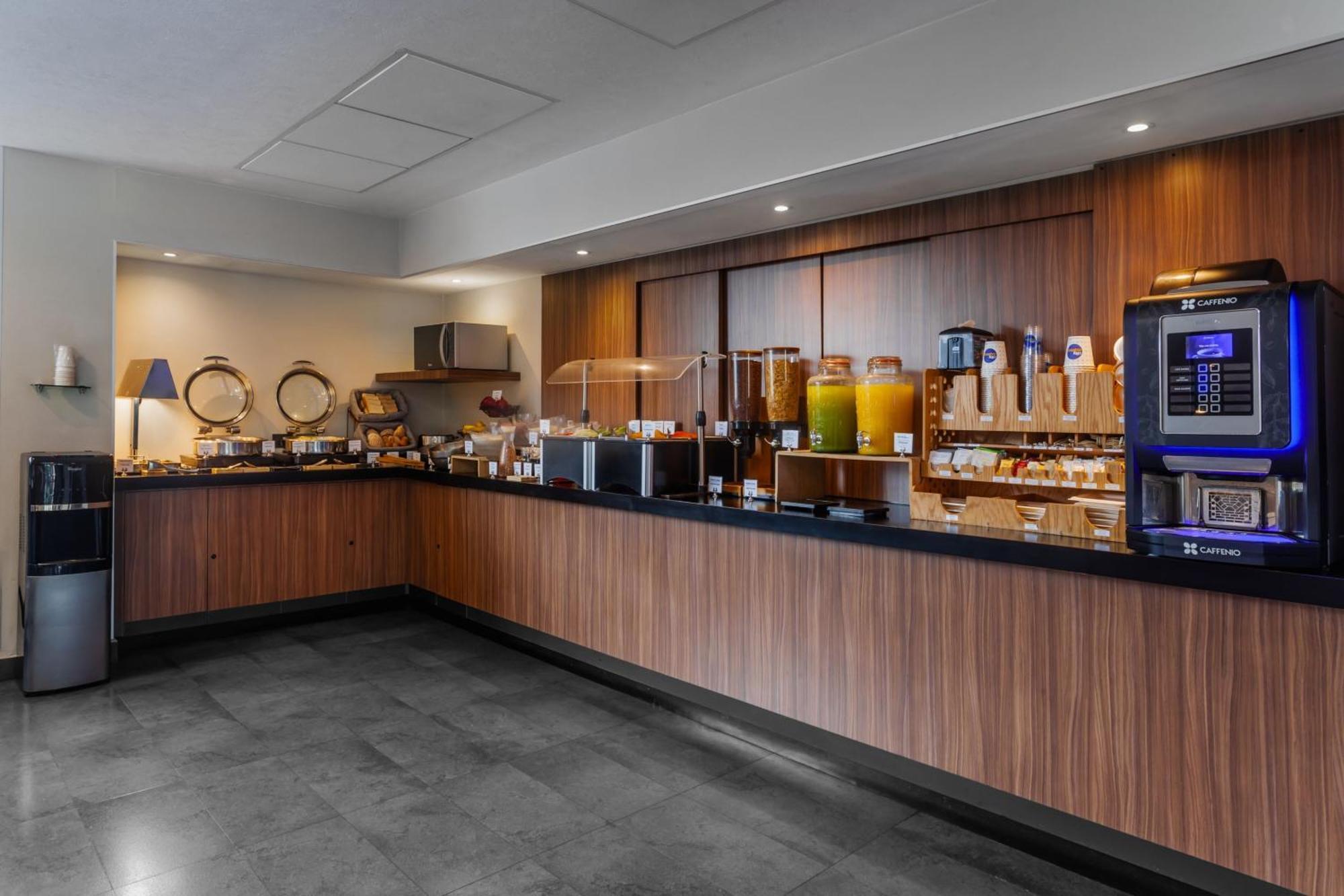 City Express By Marriott Celaya Galerias Exterior foto